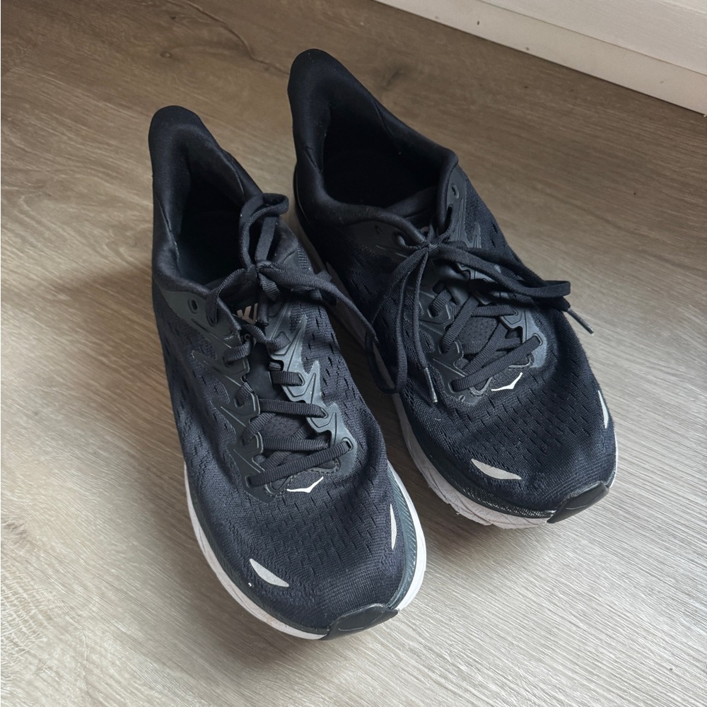 HOKA Clifton’s